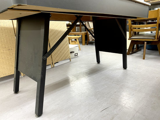 家庭用サイズ ビリヤード台 折りたたみ 約縦146×横83×高さ77.5cm  