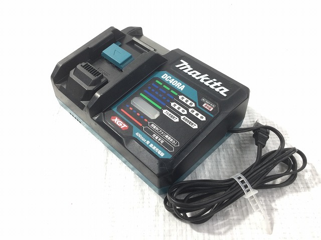 マキタ DC40RA 急速充電器 makita Makita - 中古品 純正 充電器 40Vmax用 ☆ 40V 特価 〈102-260222 40V｜Yahoo 充電器とバッテリーセット