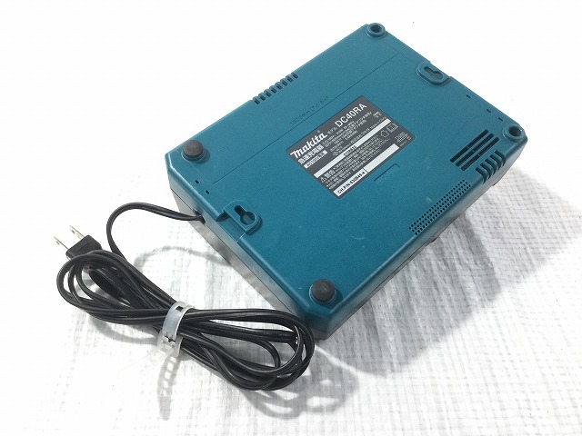 マキタ DC40RA 急速充電器 makita Makita - 中古品 純正 充電器 40Vmax用 ☆ 40V 特価 〈102-260222 40V｜Yahoo 充電器とバッテリーセット