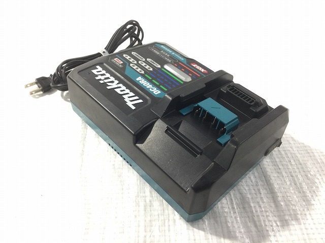 マキタ DC40RA 急速充電器 makita Makita - 中古品 純正 充電器 40Vmax用 ☆ 40V 特価 〈102-260222 40V｜Yahoo 充電器とバッテリーセット