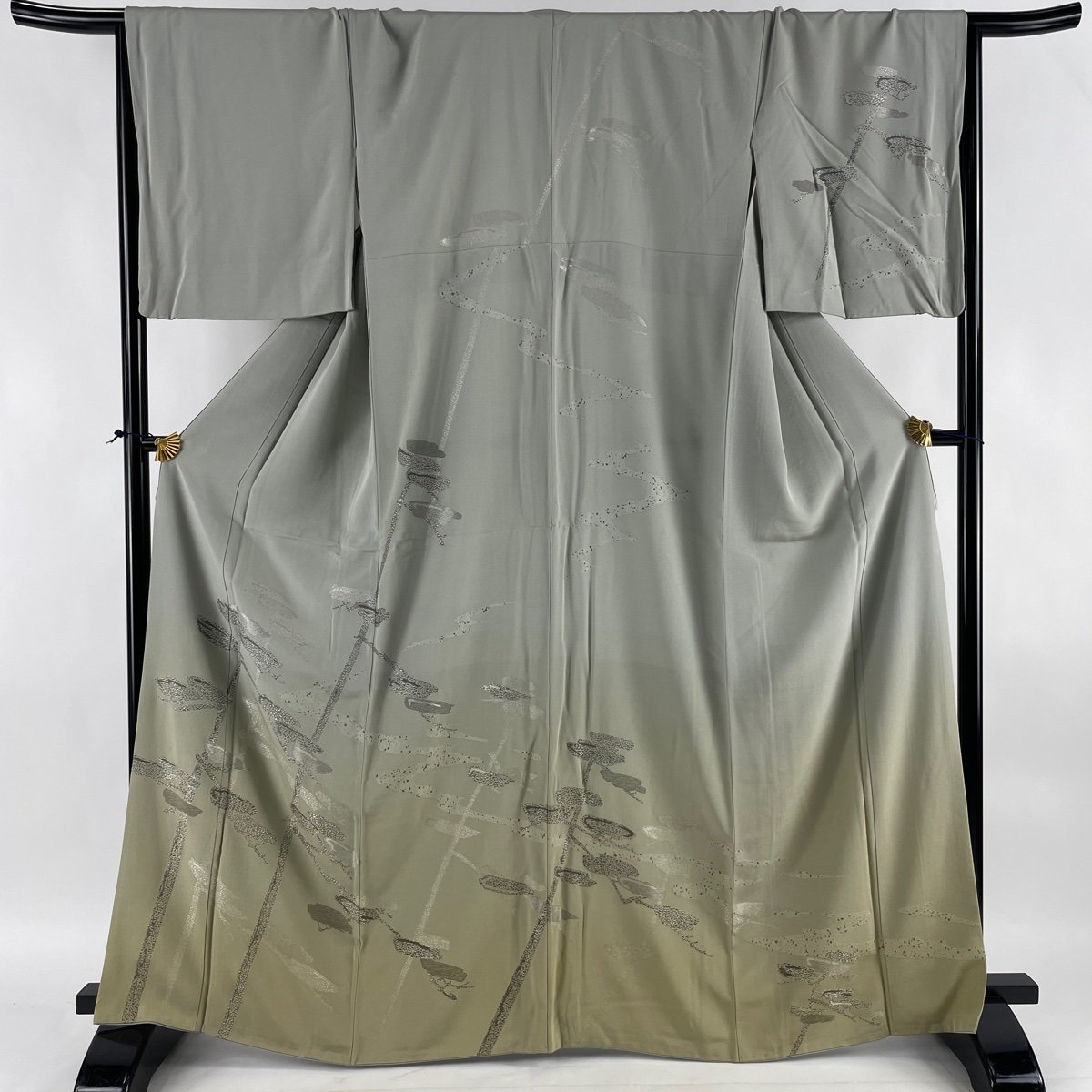 訪問着 秀品 松 銀糸 裾ぼかし 灰色 袷 身丈166cm 裄丈68cm L 正絹