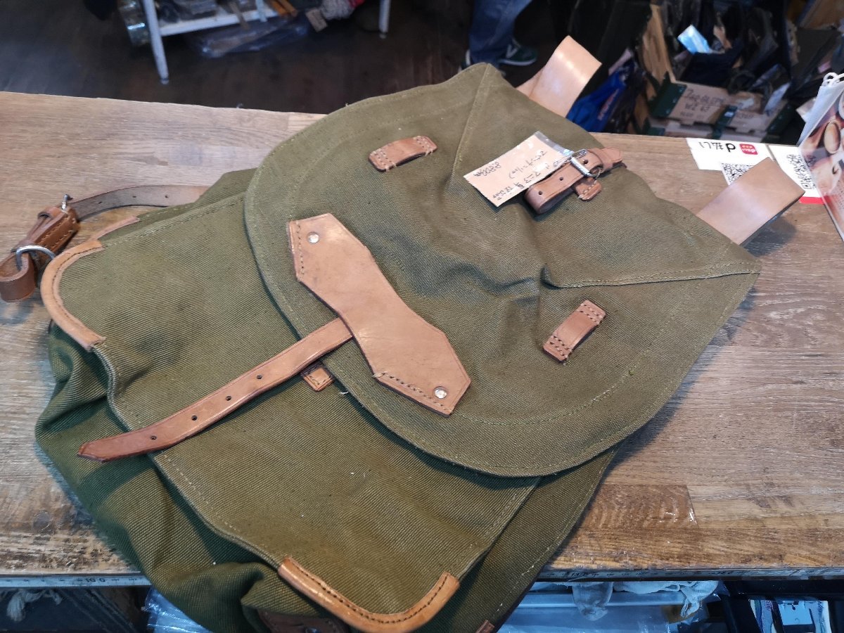 ルーマニア軍放出品　マウンテンリュック 　011608