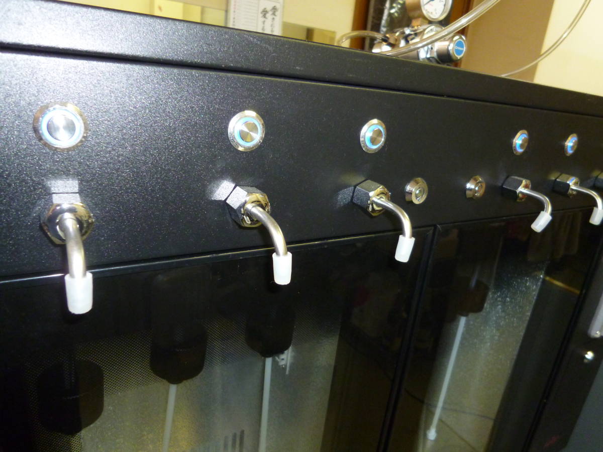 funvino/ファンヴィーノ コイン式ワイン・Sakeサーバー(6本用) SC-6T 2019年式