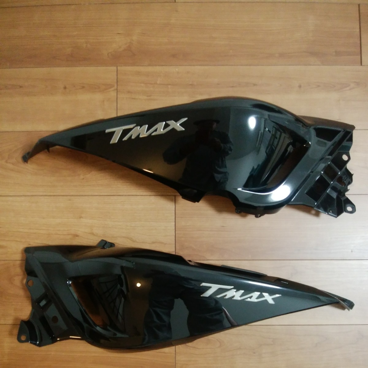 tmax 2013年式　sj１２j　大阪発 t-max530，sj12j，2013年式用純正左右サイドカウル。 YAMAHA TMAX530