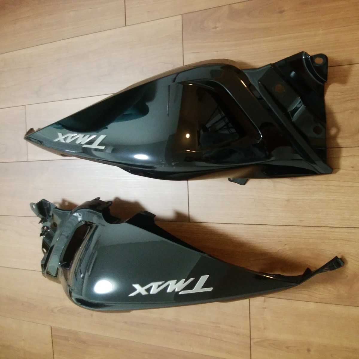 t-max530，sj12j，2013年式用純正左右サイドカウル。 YAMAHA TMAX530