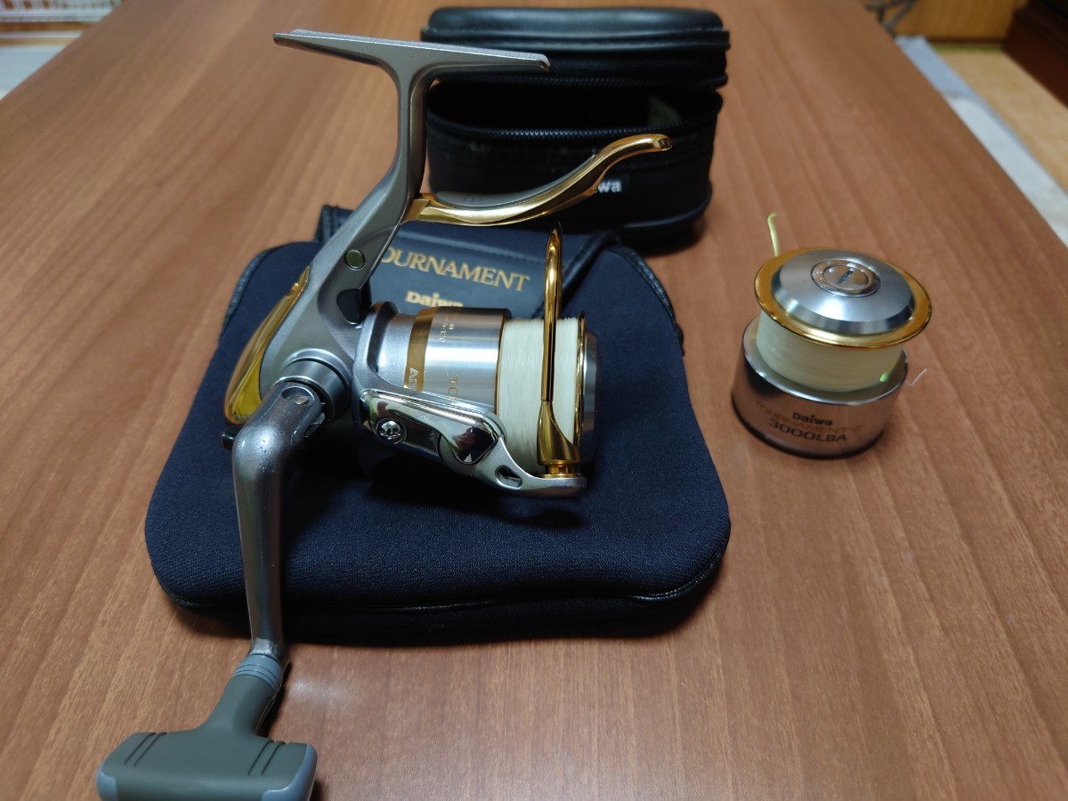 フィッシング Daiwa TOURNAMENT-Z 3000LBA スピニングリール
