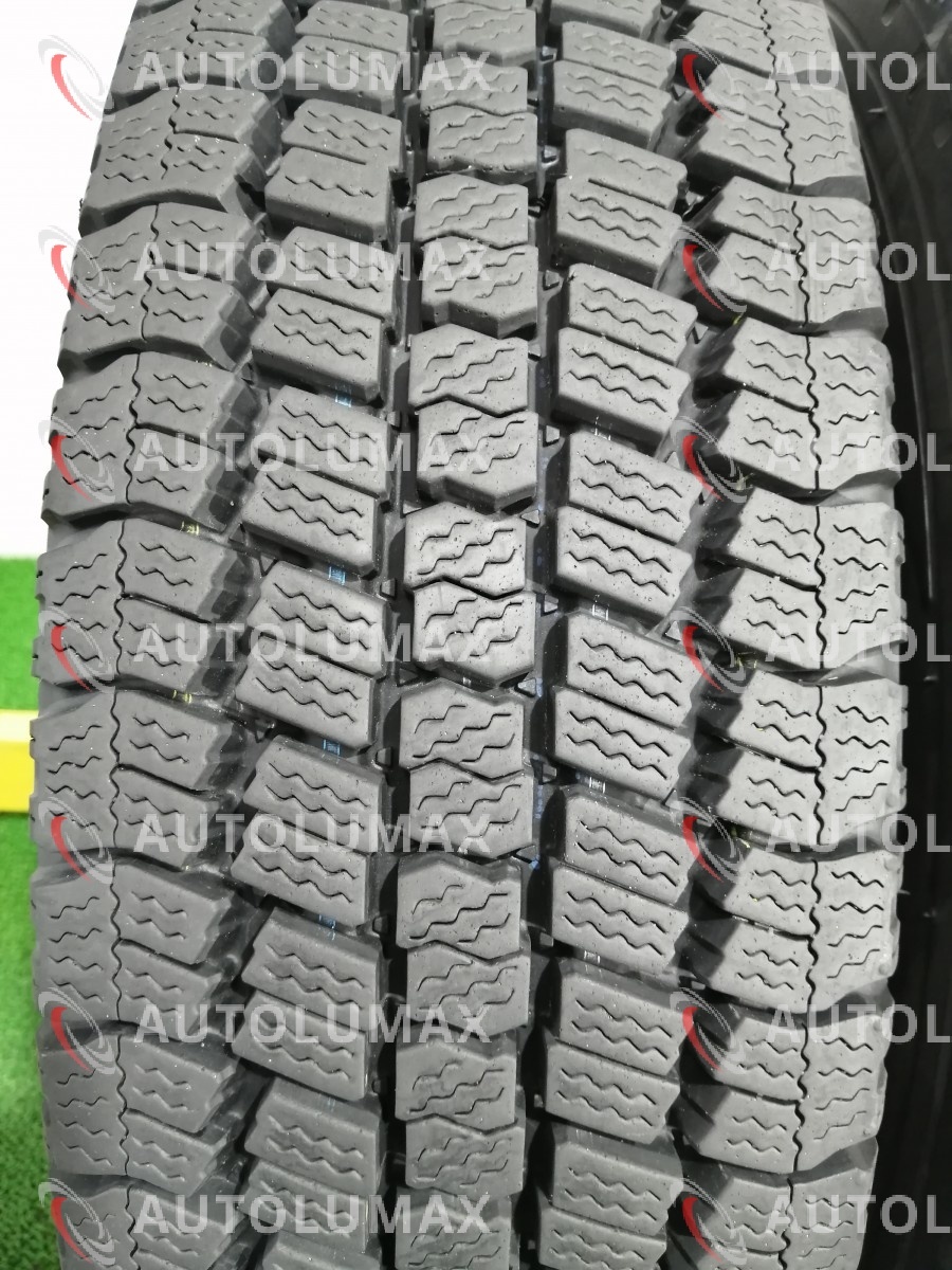 205/70R16 111/109L LT Toyo DELVEX M934 中古 スタッドレスタイヤ 4本 