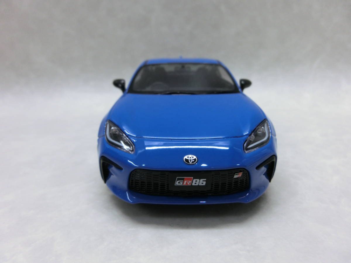 トヨタ GR86 ブライトブルー カラーサンプル ミニカー 1⁄30 | DAR ZN8 