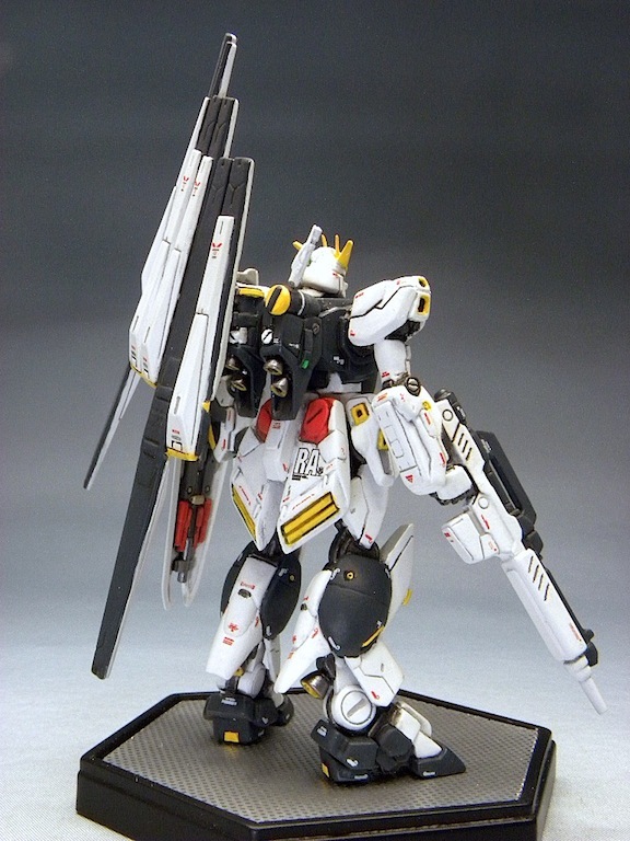 ガンダムアーティファクト改造 νガンダム 塗装済み完成品(完成品