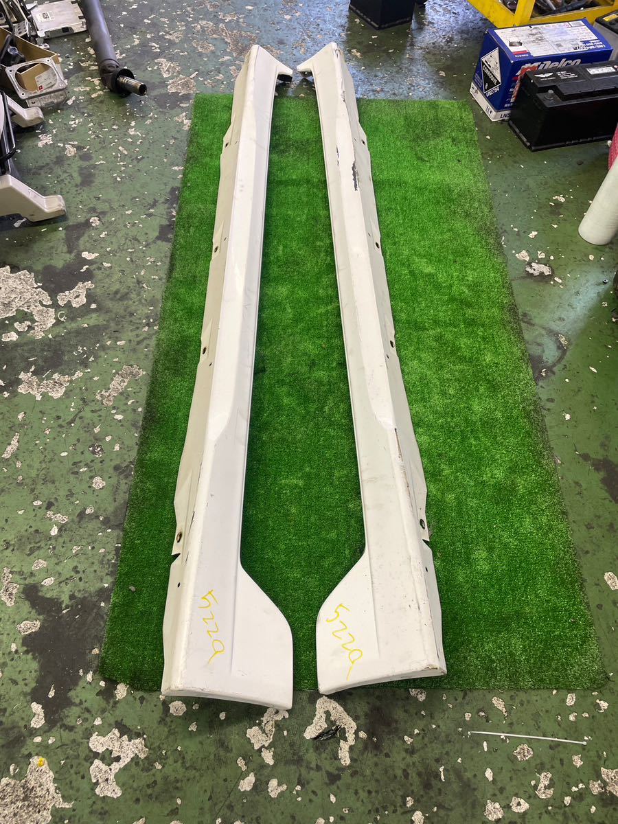 230512-5229 トヨタ TOYOTA アルテッツァ GXE10 (カラー040) サイドステップ 左右セット (G)