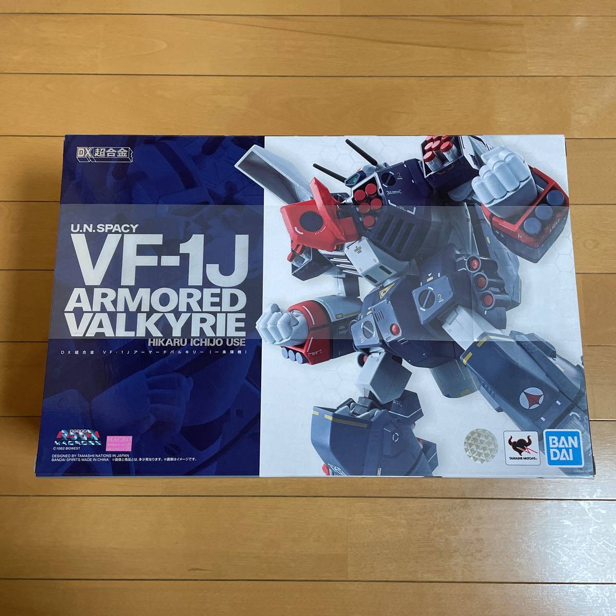全国無料，最新作 DX超合金 超時空要塞マクロス VF-1Jアーマードバルキリー 一条輝機(超時空要塞マクロス)｜売買されたオークション情報、yahooの商品情報をアーカイブ公開 - オークファン 超時空要塞マクロス