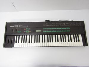 Yamaha DX7のYahoo!オークション(旧ヤフオク!)の相場・価格を見る 