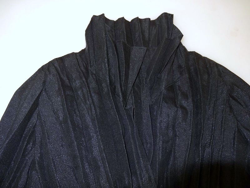 ISSEY MIYAKE イッセイミヤケ デザインシャツ 3 IM93FJ822 PLEATS