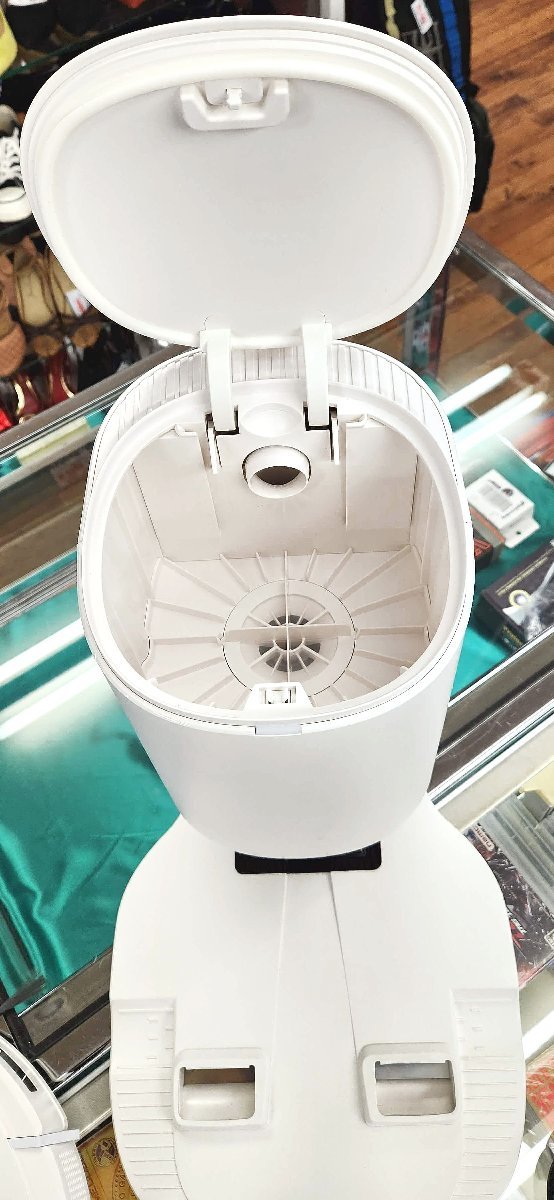 美品・動作良好 ECOVACS (エコバックス) ロボット掃除機 2022年製 DEEBOT T9+(DLX13-54/CH1918)振動式パワフル水拭き/自動ゴミ回収 | ECOVACS エコバックス エコバックス(ECOVACS)のロボット掃除機 お掃除ロボットの通販 掃除機としての基礎力が高く
