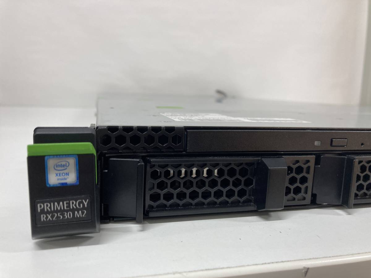 富士通 PRIMERGY RX2530 M2 Xeon E5-2620v4 ×2 メモリ16GB 動作確認