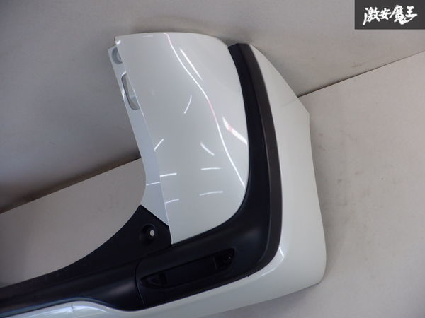 トヨタ純正 NHP170G シエンタ リアバンパー パールホワイト 52159