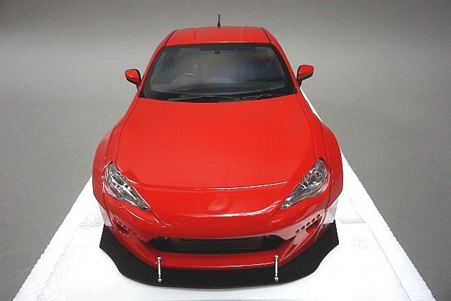 AUTOart オートアート 1/18 Rocket Bunny ロケットバニー TOYOTA