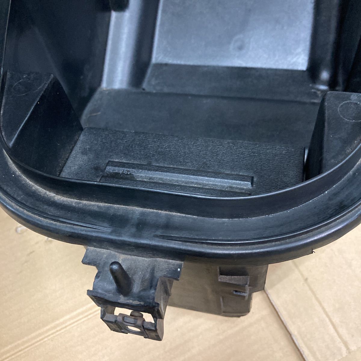 ヤマハ VOX 純正 シート メットイン バッテリーカバー ネジ付 SA31J 