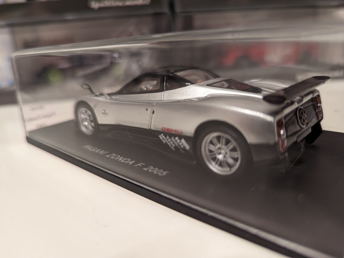 未開封 1/43 SPARK製 S0199 PAGANI ZONDA F 2005 スパーク パガーニ