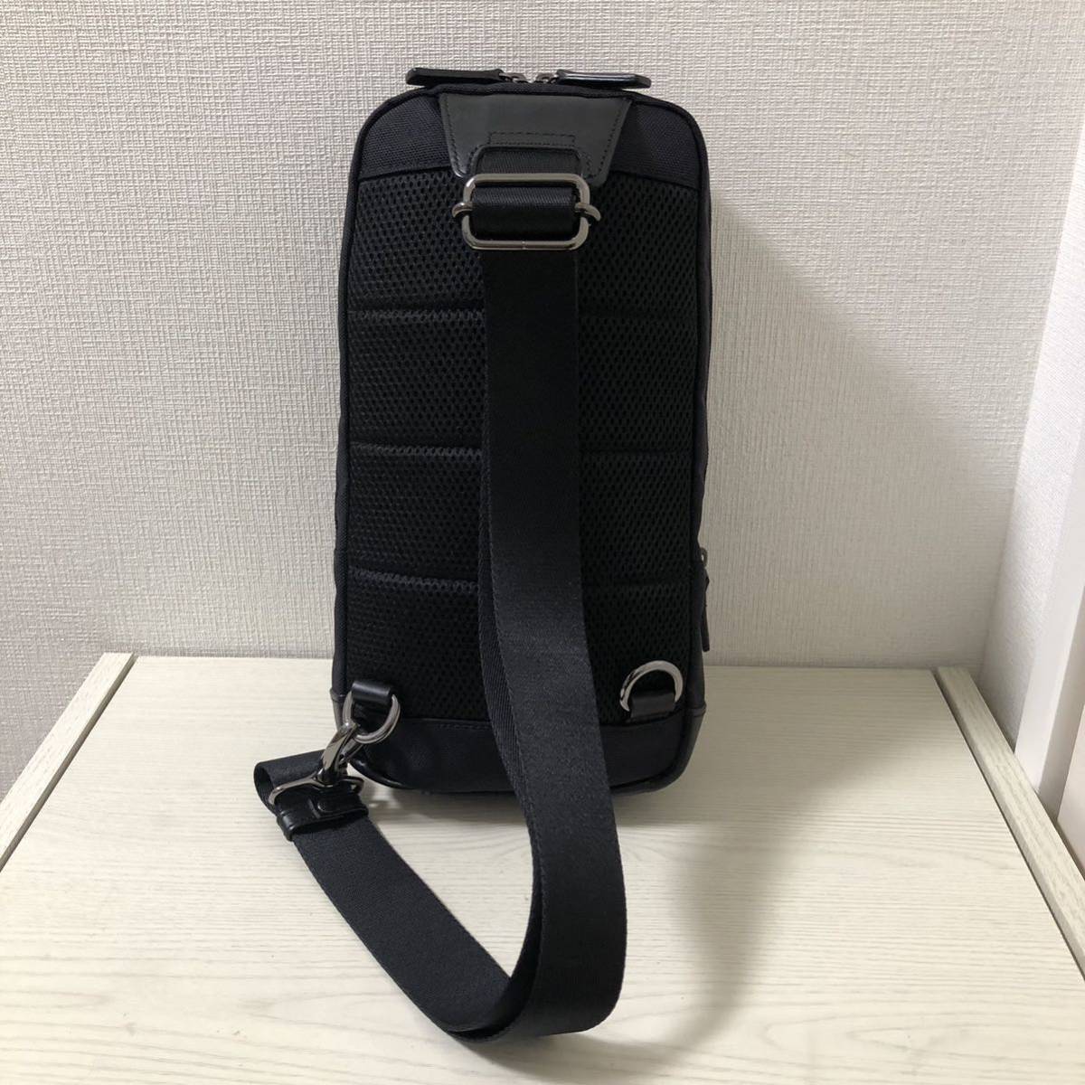 新品同様】BLACK LABEL CRESTBRIDGE ブラックレーベルクレストブリッジ 