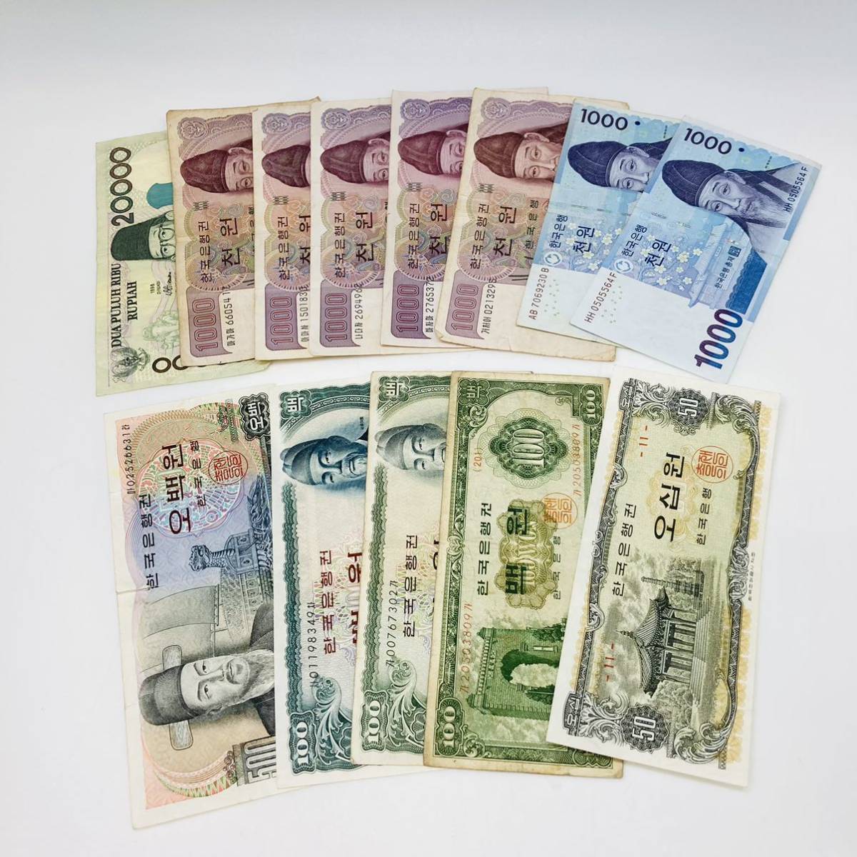 5.25MZ-C1580☆外国貨幣13枚まとめ☆韓国/通貨 /記念貨幣/世界の