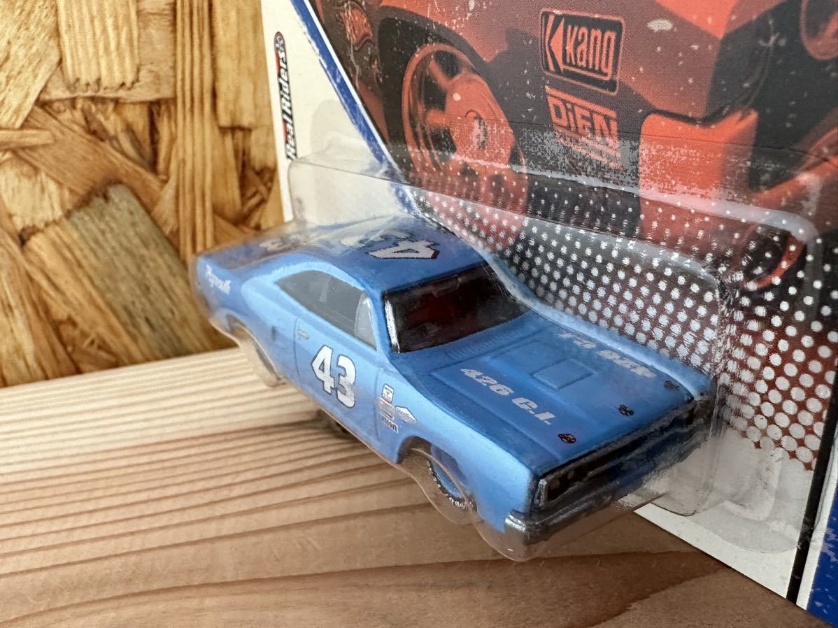 Racing Vintage Wheels Hot Richard Petty Plymouth GTX Petty's