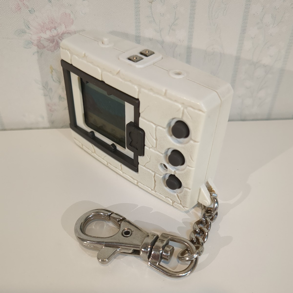 送料無料】デジタルモンスター Ver.2 ホワイト デジモン バンダイ