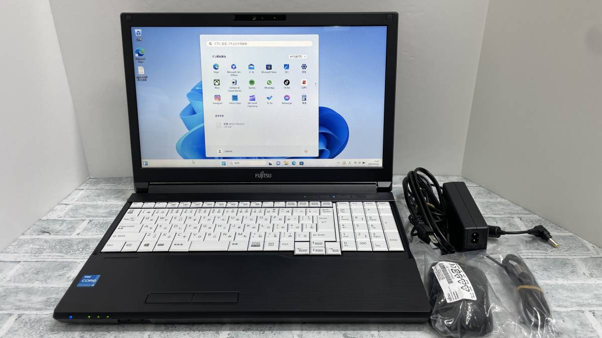 富士通 LIFEBOOK A5511/HX FMVA92068P［第11世代 Intel Core i3-1125G4 