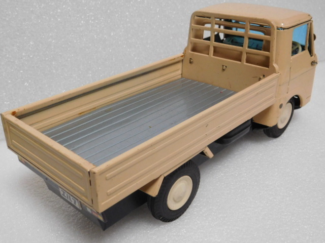☆ 旧バンダイ ☆ 萬代屋 ☆ いすゞ エルフ ☆ 初代 ☆ 旧車 ☆ 昭和 