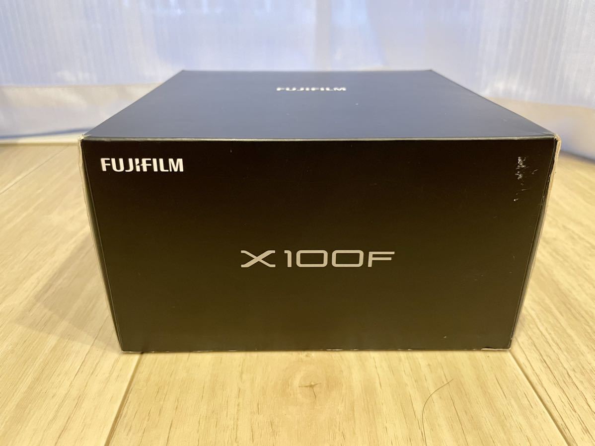 富士フイルム X100F シルバー 【公式通販】