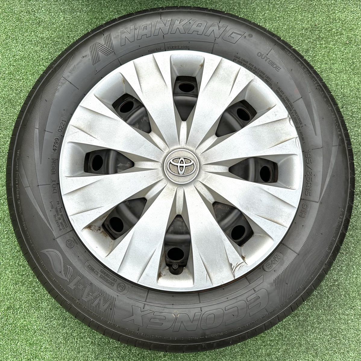 トヨタ 純正 15インチ スチールホイール＆ラジアルタイヤ 2021年製 195 