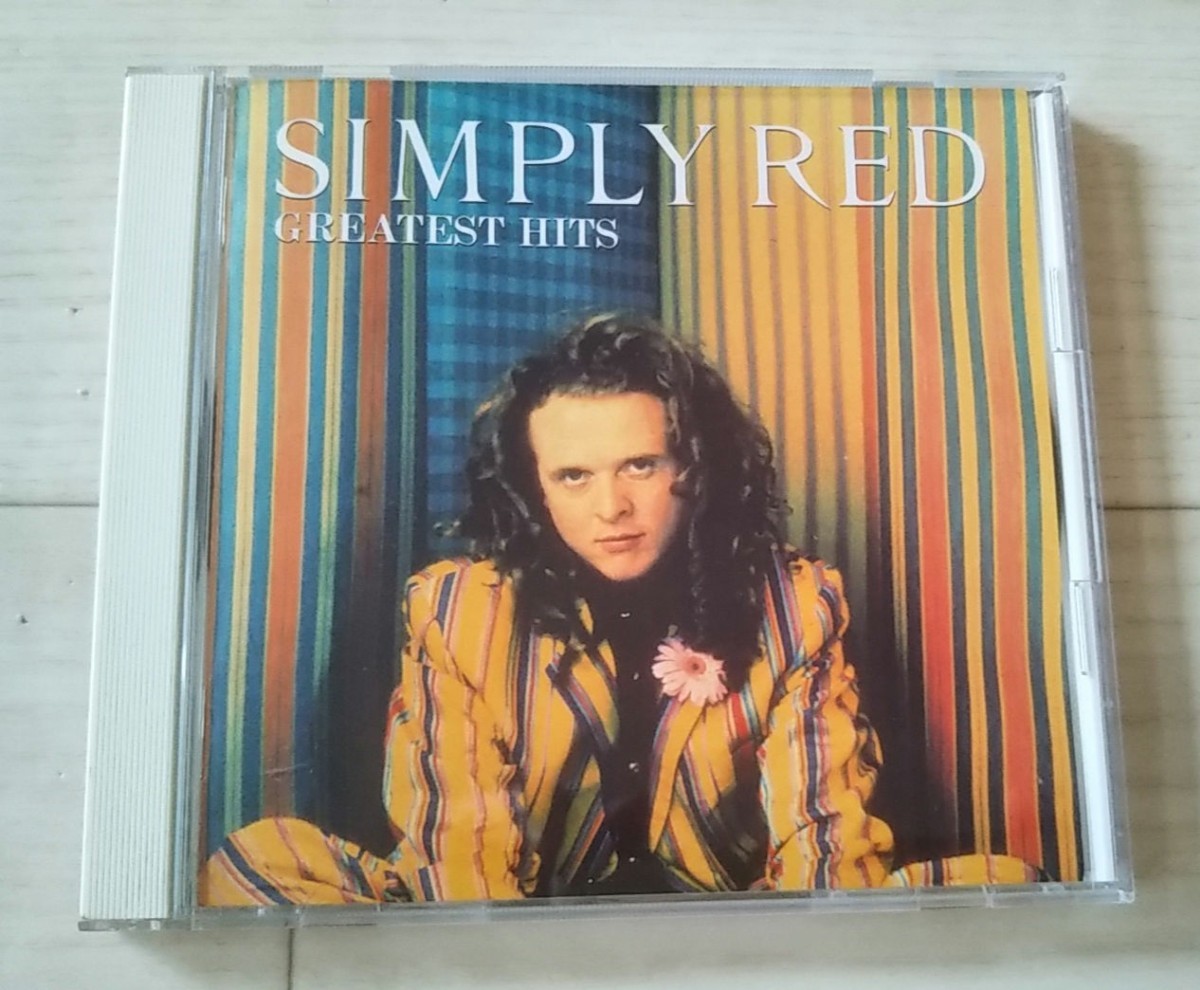 Simply Greatest Hits Red SIMPLY GREATEST RED ⁄ HITS 0 シンプリー