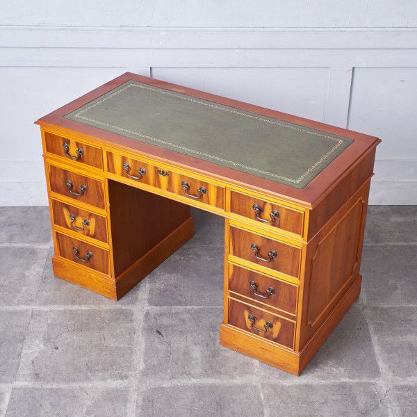 IZ59975N★英国 クラシック 両袖 デスク イチイ YEW 木製 書斎 机 勉強机 引き出し ドロワー 収納 イギリス 西欧 アンティーク スタイル