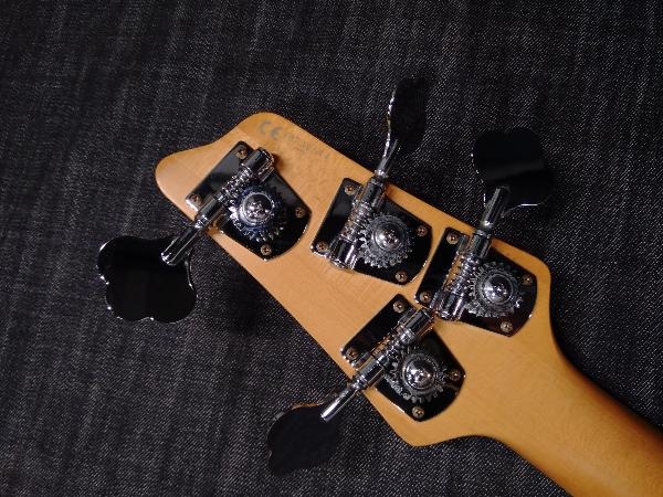 ベース Ibanez ATK Bass 【公式通販】