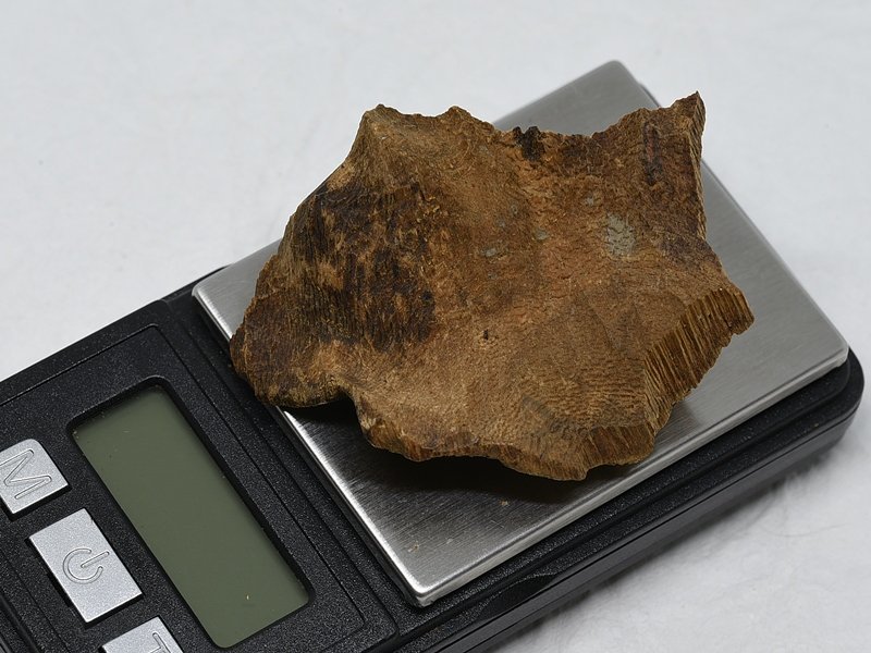 ベトナム産 沈香 4.1g / 伽羅 香木 沈香 シャム 白檀 聞香 香道具 仏具