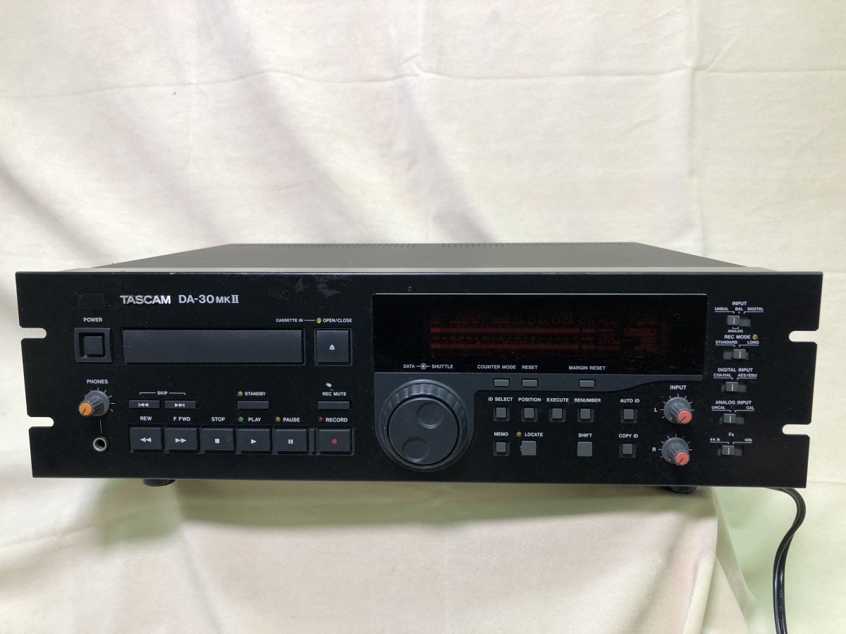 週末特価 ジャンク TASCAM DA-30 DAT デッキ 業務用 オーディオ
