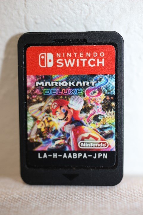 任天堂 SWITCH マリオカート8 デラックス ソフト ケース付 動作未確認 