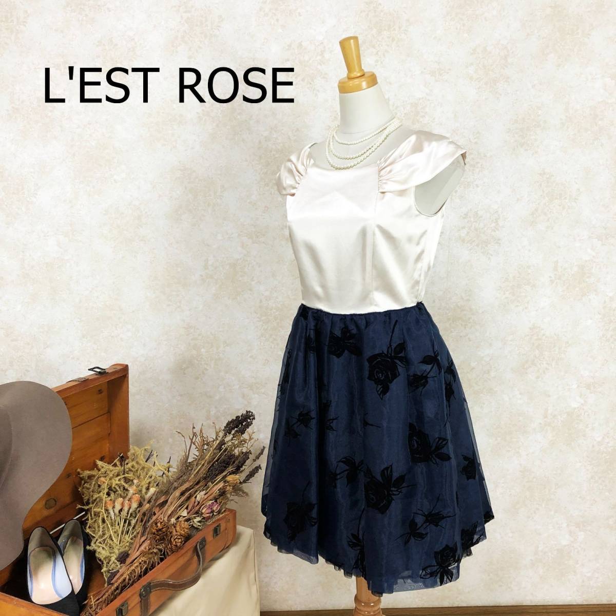 レストローズ L’EST ROSE ドレス M アイボリー ネイビー 日本製 ひざ上丈 フレンチスリーブ 花 白 紺 レース風 結婚式 二次会 B-546