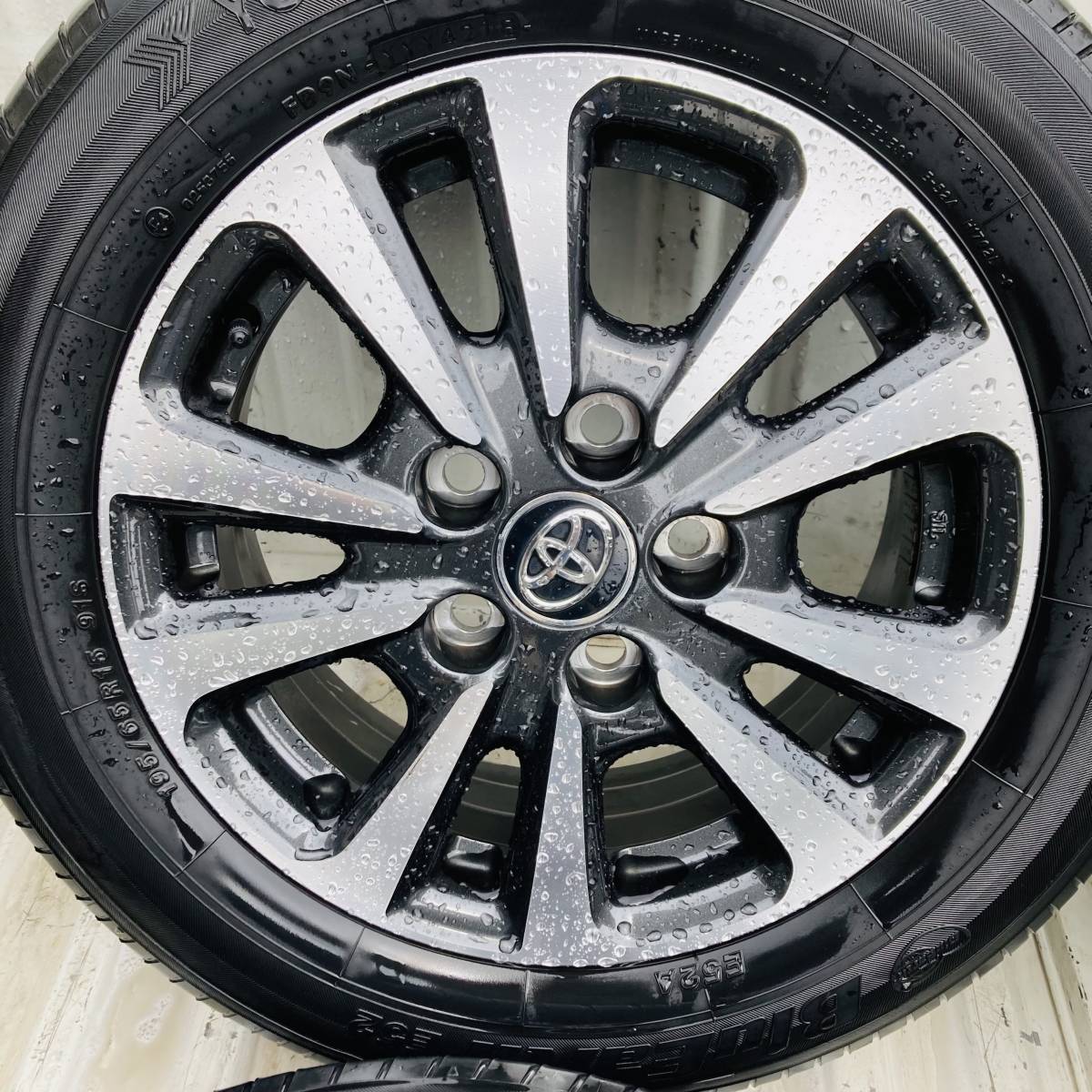 ☆中古☆ZRR80/ZRR85/ZWR80 エスクァイア/ノア/ヴォクシー□195/65R15 