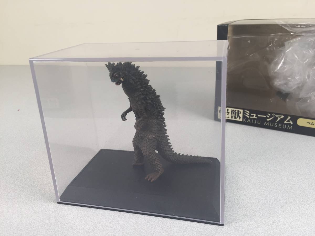 エクスプラス 怪獣ミュージアム ベムラーとバルタン星人の難あり(怪獣 