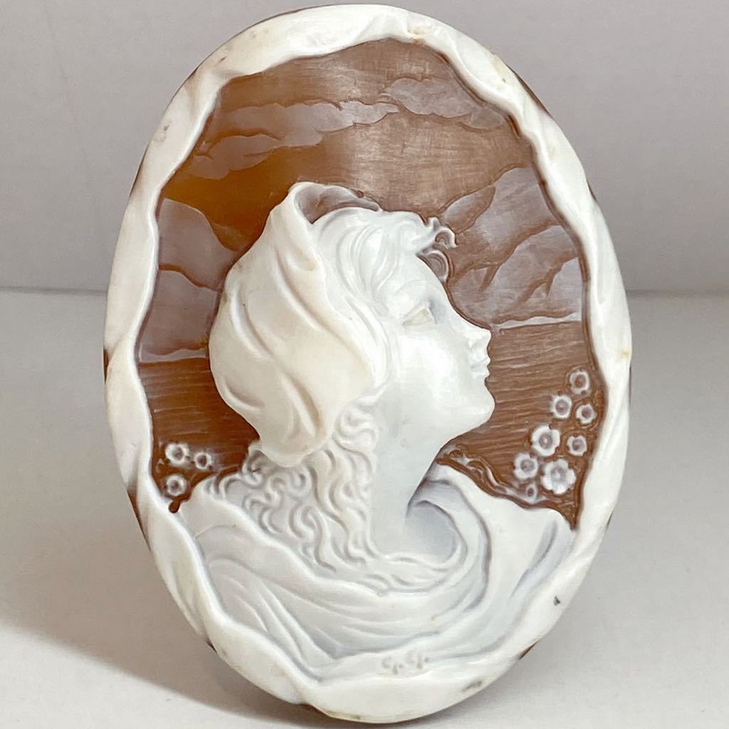 Gennaro Garofalo作!!［シェルカメオ12.3g］J 61.5ct 60.7×45.4mm  