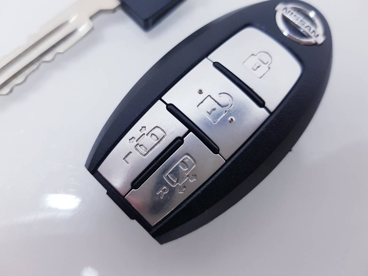 ニッサン セレナ C25 純正 スマートキー 鍵 両側パワースライド
