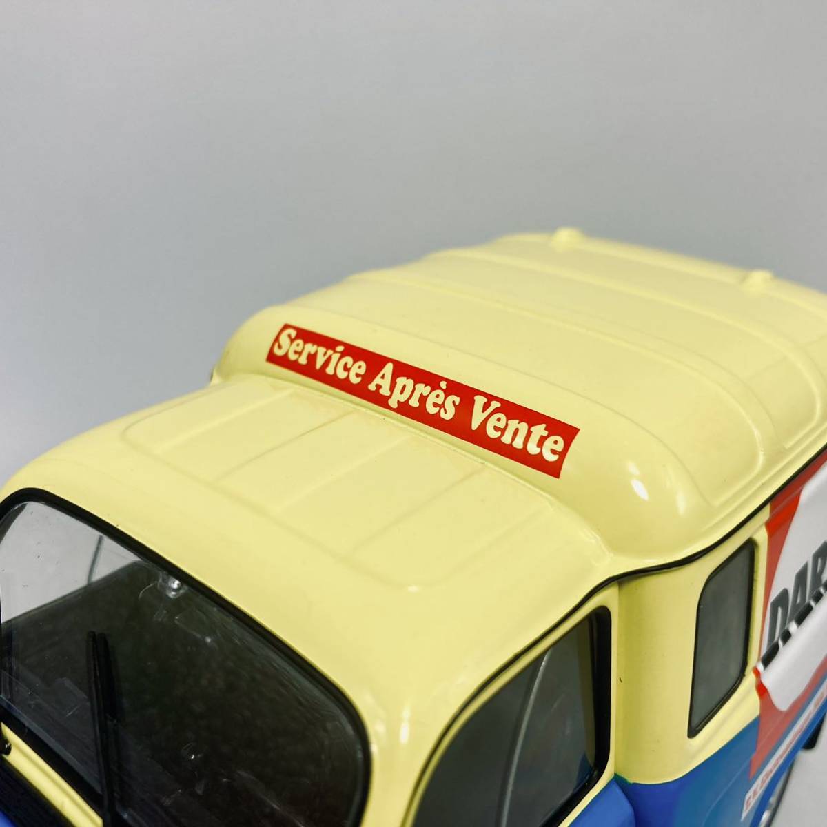 人気ブランドの 新品未使用！1/18 京商 ランチアストラトス HFラリー 
