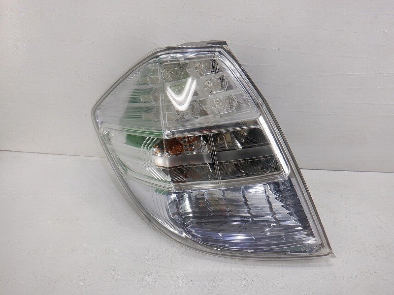 ホンダ フィット ハイブリッド HV GP1 純正 LED テールランプ 左右