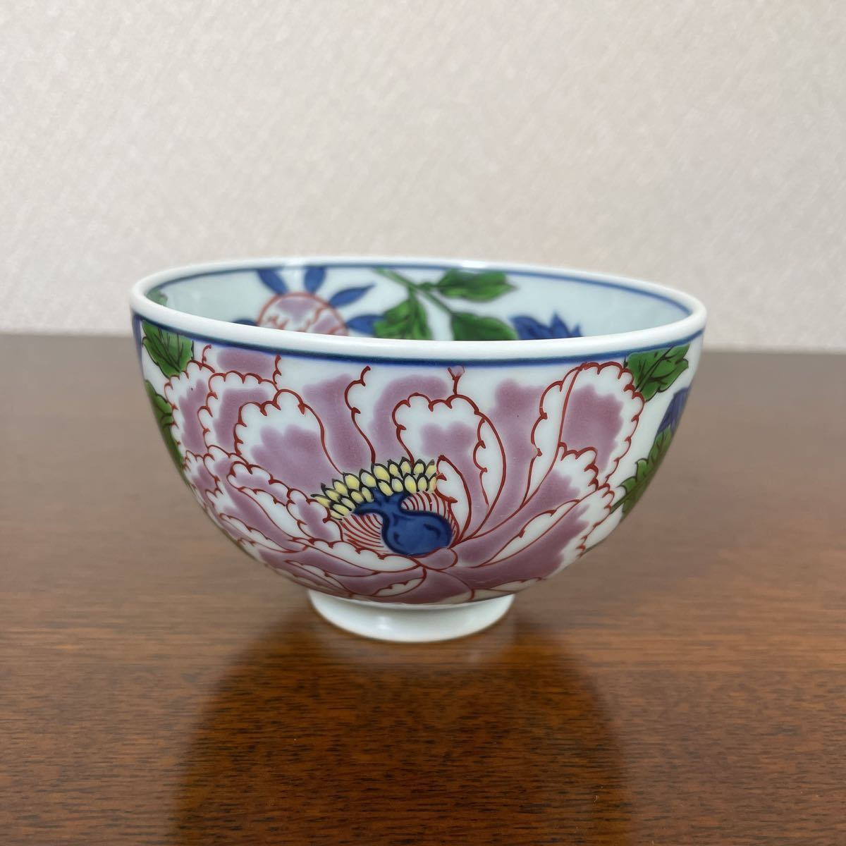 ☆源右衛門窯 有田焼 染錦紫牡丹 染付 御飯茶碗 源右衛門窯作 染錦紫