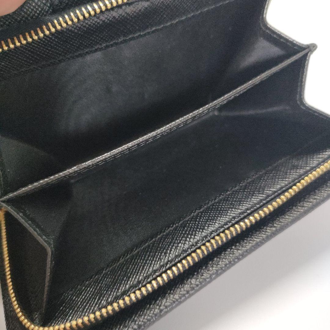 極美品✨】プラダ 二つ折り財布 サフィアーノレザー 金ロゴ 高い