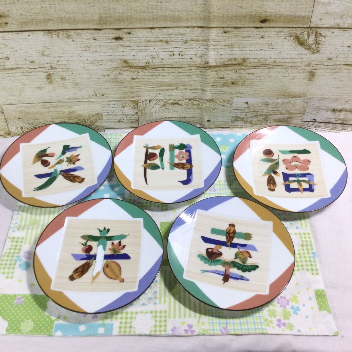 乃りたけ ノリタケ 笑う門には福来る 銘々皿 和食器 小皿の入札履歴 