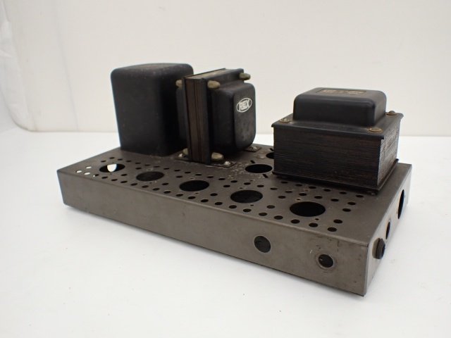 完動品 美品　VICTOR（ビクター）　P-3030　薄型 プリアンプ Victor ビクター P-3030 Pre Amplifier プリアンプ (2605438)