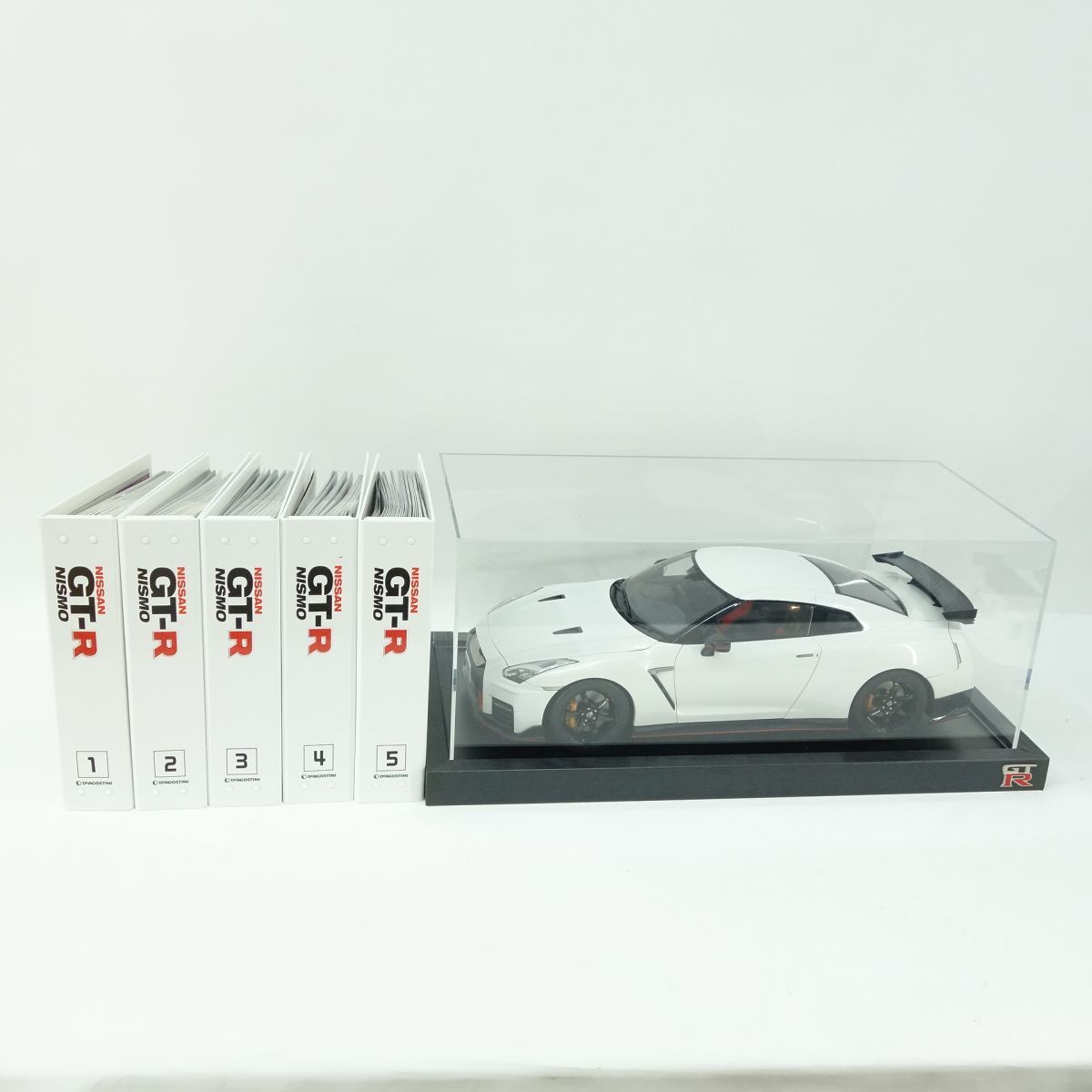 デアゴスティーニ　NISSAN GT-R NISMO 1／8スケール（ジャンク） 最安値，新作登場】 074 デアゴスティーニ 1/8スケール 週刊NISSAN GT