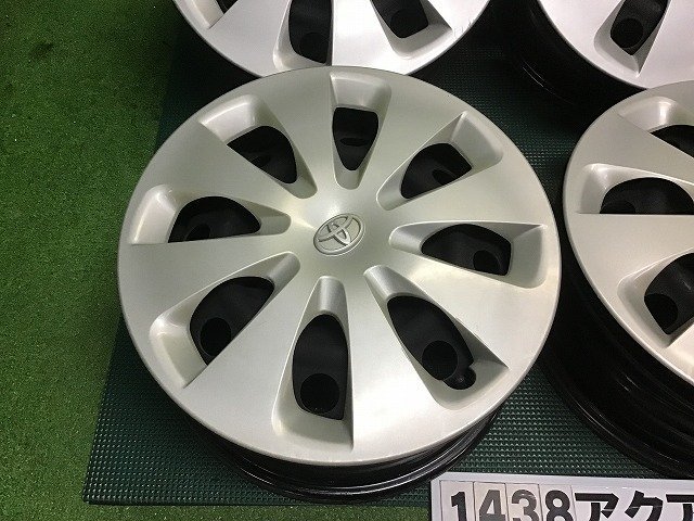 【送料無料】NHP10 アクア S 前期 純正 スチールホイール/キャップ付 15×5.5J 4穴-100 4本セット 冬用/スタッドレス用などにも♪ 鉄ホイル アクア トヨタ 純正 NHP10純正ホイールキャップ やや傷や汚れあり ホイールキャップ（タイヤ・ホイール
